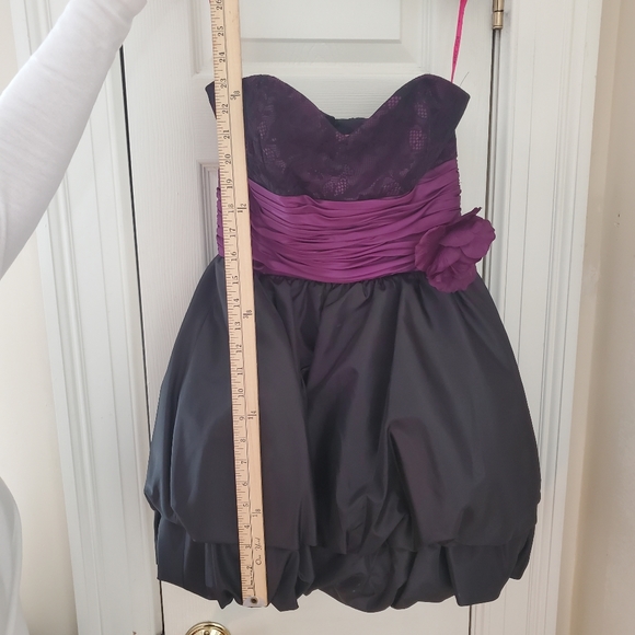 Betsey Johnson taffeta and lace dress - Picture 4 of 4
